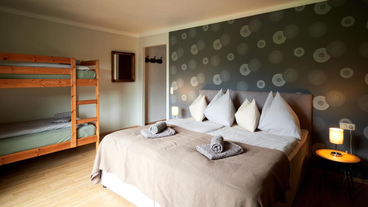 Jeff'S - Rooms With A Mountain View Bad Goisern Exterior photo